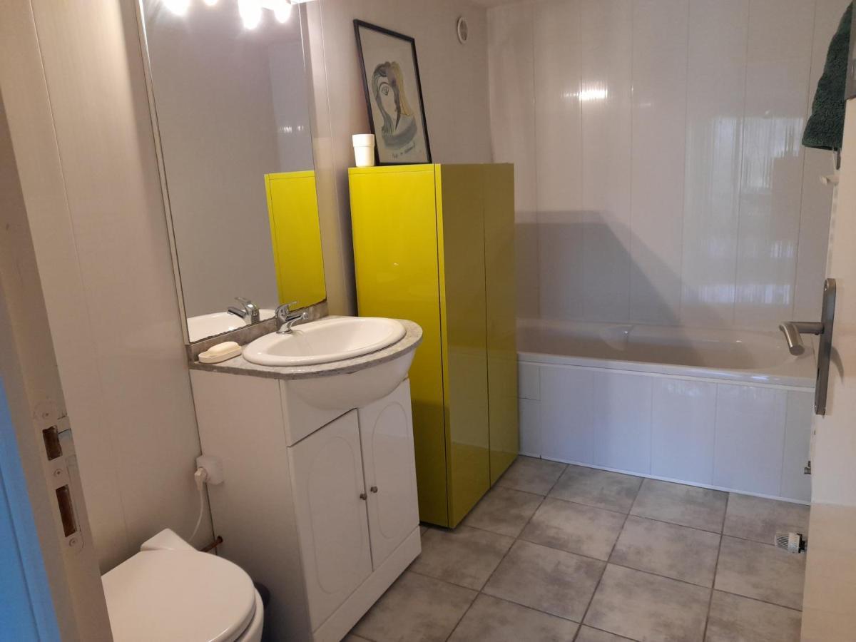 A 5 Mns Du Puy De Dome Avec Vue Imprenable Rez De Jardin 24m2 Neuf A Laschamps Apartamento *